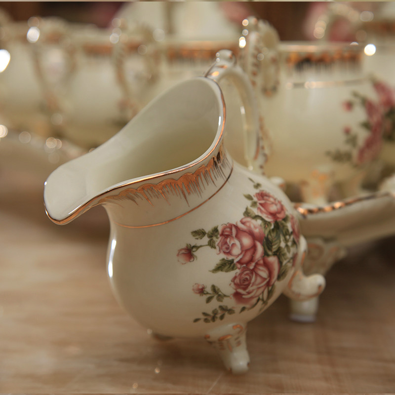 Home decorative porcelain figurines of ivory porcelain tea set, daily tea service set