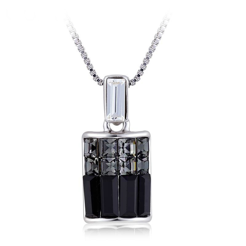 hot!!!2014 Hollow flower delicate Crystal Fashion Pendant Necklace for women