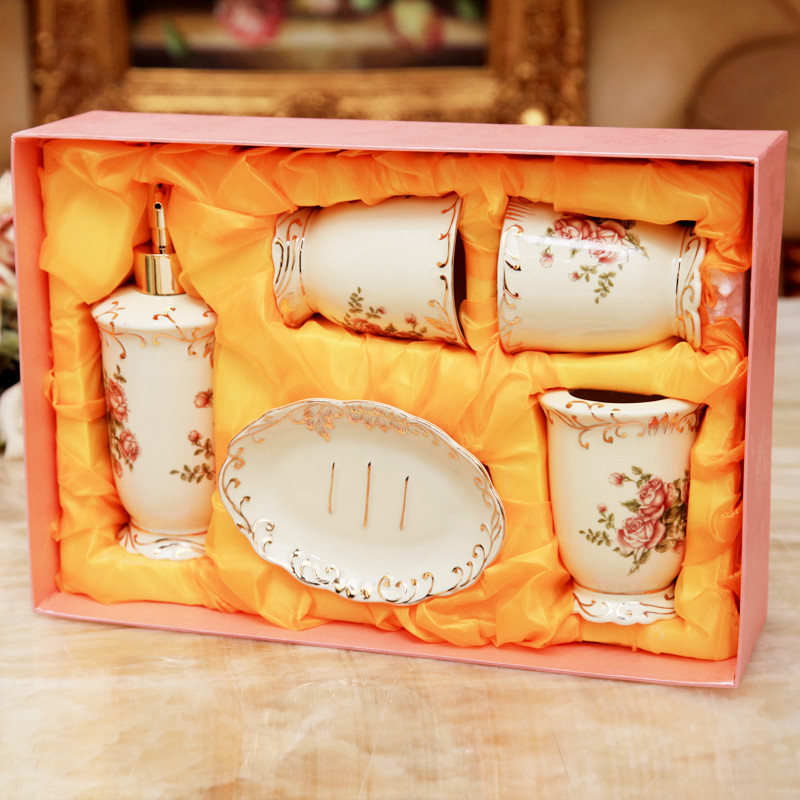 Ceramic handicraft wedding gifts five sets-bathroom toiletries